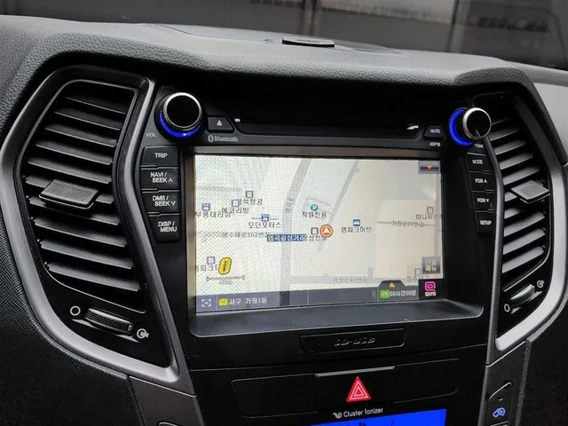 Hyundai Santa fe 2.0 4Wd Premium - автомобили, коли, обяви за нови и употребявани 13