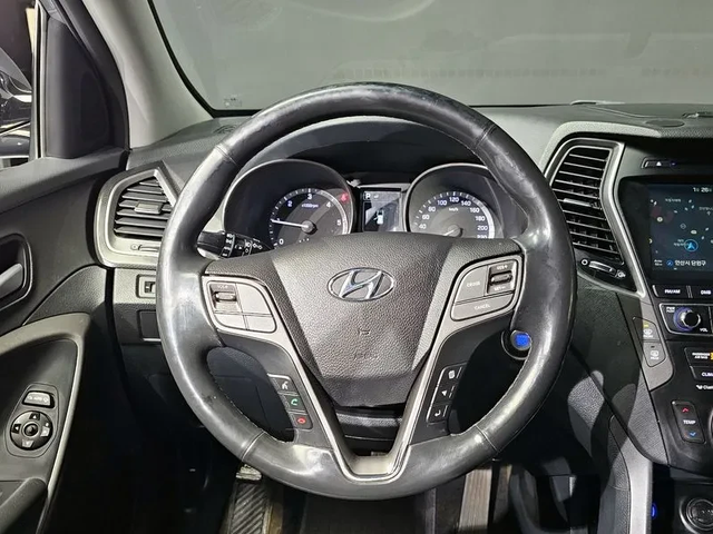 Hyundai Santa fe 2.0 4Wd Premium - автомобили, коли, обяви за нови и употребявани 12