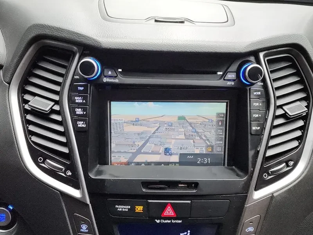 Hyundai Santa fe Diesel 2.0 4Wd Premium - автомобили, коли, обяви за нови и употребявани 13