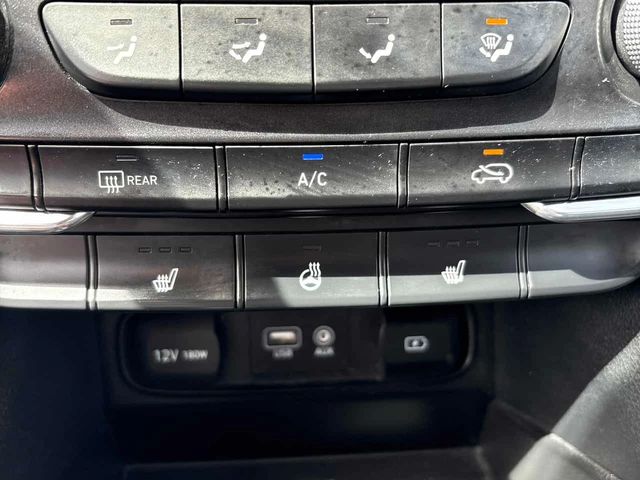 Hyundai Santa fe * Essential * CARFAX * 2 КЛЮЧА * КАМЕРА* ПОДГРЕВИ - автомобили, коли, обяви за нови и употребявани 12
