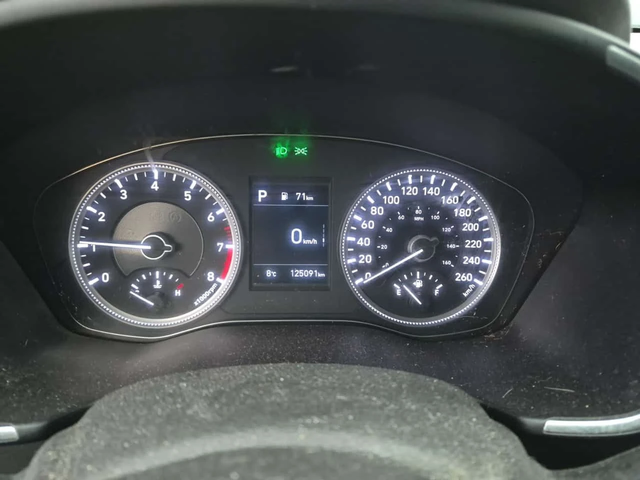 Hyundai Santa fe * ESSENTIAL * CARFAX * 2 КЛЮЧА * - автомобили, коли, обяви за нови и употребявани 8