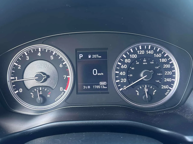 Hyundai Santa fe Preferred * CARFAX * DISTRONIC - автомобили, коли, обяви за нови и употребявани 7