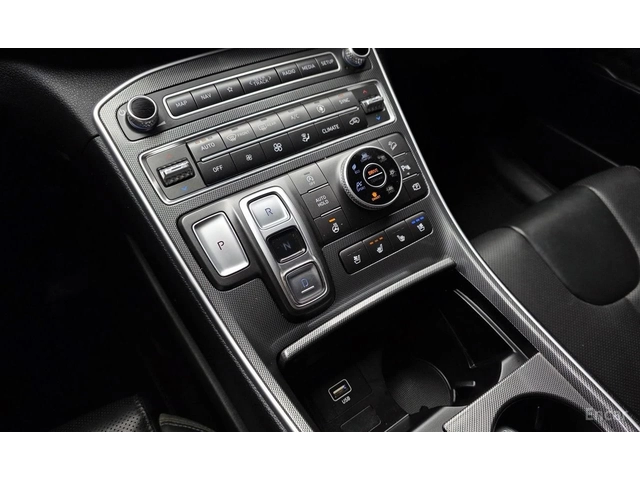 Hyundai Santa fe 2.2D Premium 4x4* КАМЕРА* ПОДГРЕВ* ОБДУХВАНЕ* - автомобили, коли, обяви за нови и употребявани 12