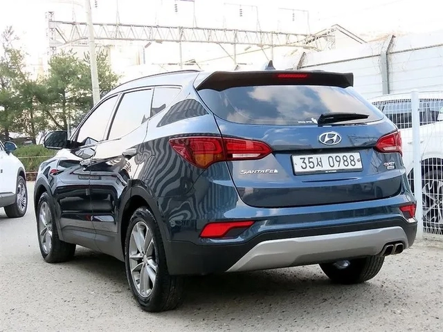 Hyundai Santa fe 2.2 CRDI 4WD - САМО 30% АВАНС - автомобили, коли, обяви за нови и употребявани 1
