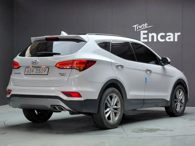 Hyundai Santa fe 2.2 CRDI 4WD - САМО 30% АВАНС - автомобили, коли, обяви за нови и употребявани 1