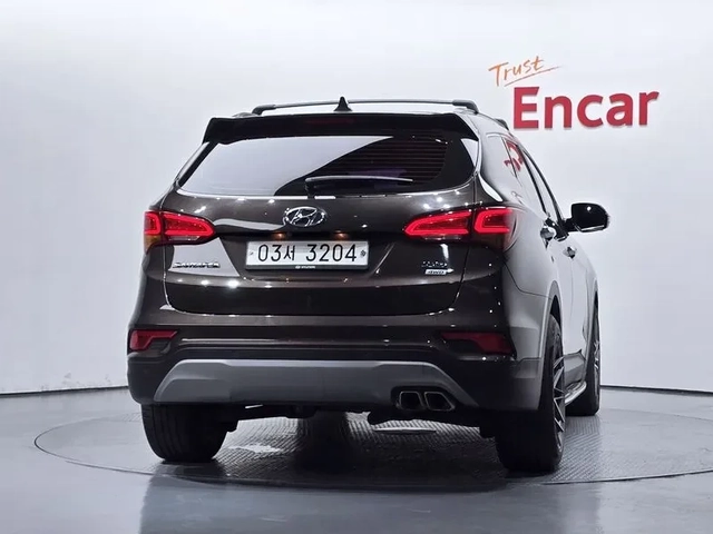 Hyundai Santa fe 2.2 4Wd Exclusive Special - САМО 30% АВАНС! - автомобили, коли, обяви за нови и употребявани 3