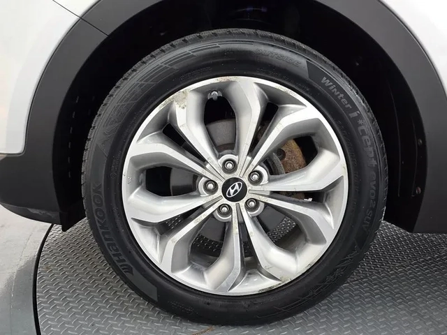 Hyundai Santa fe 2.2 4WD - автомобили, коли, обяви за нови и употребявани 4