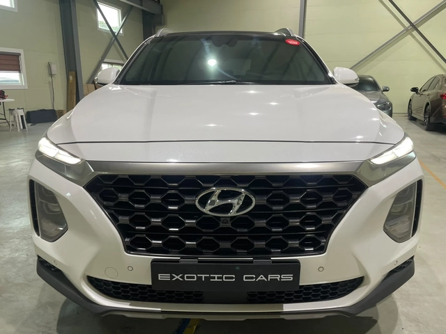 Hyundai Santa fe 2.2D ! 4WD ! Prestige ! - автомобили, коли, обяви за нови и употребявани 1