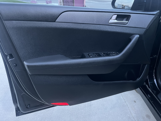 Hyundai Sonata - автомобили, коли, обяви за нови и употребявани 15