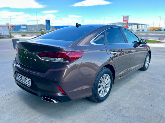 Hyundai Sonata - автомобили, коли, обяви за нови и употребявани 4