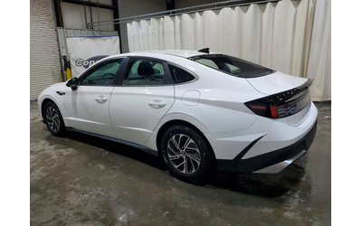 hyundai-sonata-2-0l-4-front-wheel-drive - 1