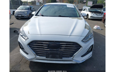 Hyundai Sonata 2.4L I-4 DI, DOHC, VVT, 185HP Front Wheel Drive - автомобили, коли, обяви за нови и употребявани 11
