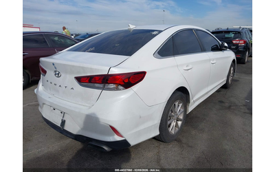 Hyundai Sonata 2.4L I-4 DI, DOHC, VVT, 185HP Front Wheel Drive - автомобили, коли, обяви за нови и употребявани 3