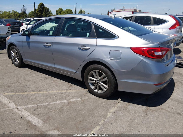 Hyundai Sonata 2.4L I-4 DI, DOHC, VVT, 185HP Front Wheel Drive - автомобили, коли, обяви за нови и употребявани 2