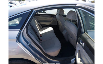 Hyundai Sonata 2.4L I-4 DI, DOHC, VVT, 185HP Front Wheel Drive - автомобили, коли, обяви за нови и употребявани 7
