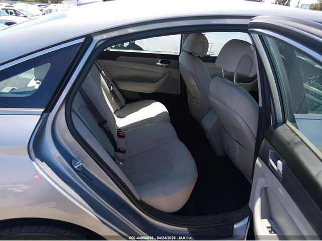 Hyundai Sonata 2.4L I-4 DI, DOHC, VVT, 185HP Front Wheel Drive - автомобили, коли, обяви за нови и употребявани 7