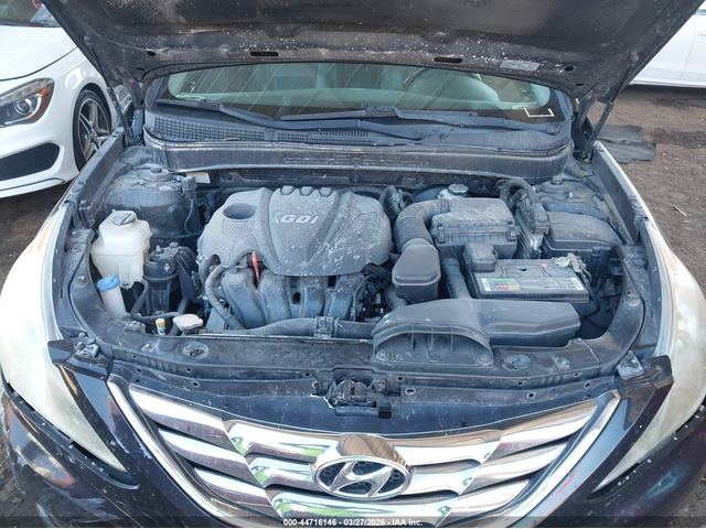 Hyundai Sonata 2.4L I-4 DI, DOHC, VVT, 190HP Front Wheel Drive - автомобили, коли, обяви за нови и употребявани 9
