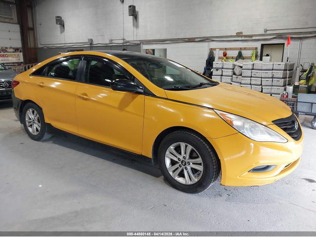 Hyundai Sonata 2.4L I-4 DI, DOHC, VVT, 190HP Front Wheel Drive - автомобили, коли, обяви за нови и употребявани 0