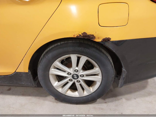 Hyundai Sonata 2.4L I-4 DI, DOHC, VVT, 190HP Front Wheel Drive - автомобили, коли, обяви за нови и употребявани 11