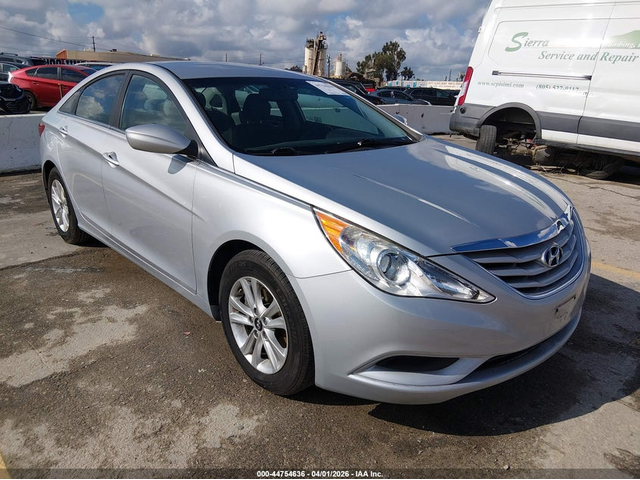 Hyundai Sonata 2.4L I-4 DI, DOHC, VVT, 190HP Front Wheel Drive - автомобили, коли, обяви за нови и употребявани 0