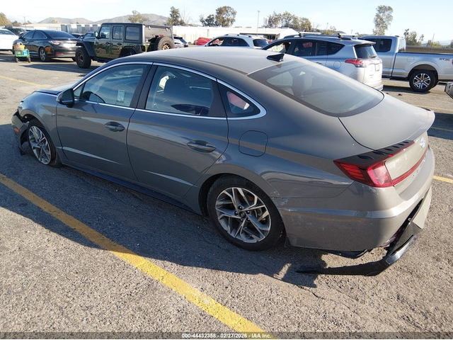 Hyundai Sonata 2.5L I-4 DI, DOHC, VVT, 191HP Front Wheel Drive - автомобили, коли, обяви за нови и употребявани 2