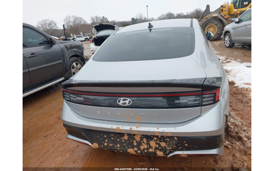 Hyundai Sonata 2.5L I-4 DI, DOHC, VVT, 191HP Front Wheel Drive - автомобили, коли, обяви за нови и употребявани 15