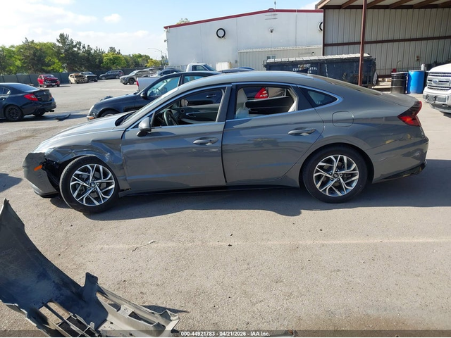 Hyundai Sonata 2.5L I-4 DI, DOHC, VVT, 191HP Front Wheel Drive - автомобили, коли, обяви за нови и употребявани 13
