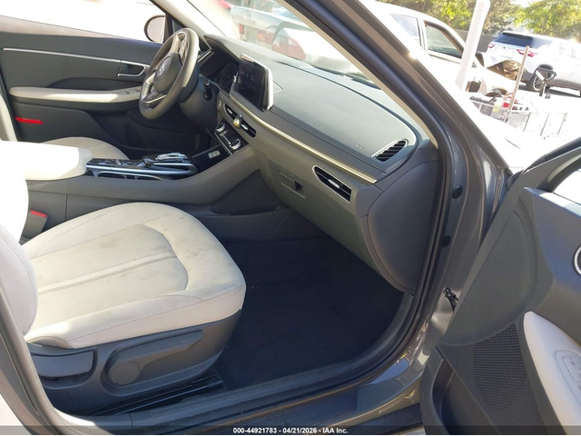 Hyundai Sonata 2.5L I-4 DI, DOHC, VVT, 191HP Front Wheel Drive - автомобили, коли, обяви за нови и употребявани 4