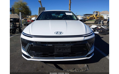 Hyundai Sonata 2.5L I-4 DI, DOHC, VVT, 191HP Front Wheel Drive - автомобили, коли, обяви за нови и употребявани 12