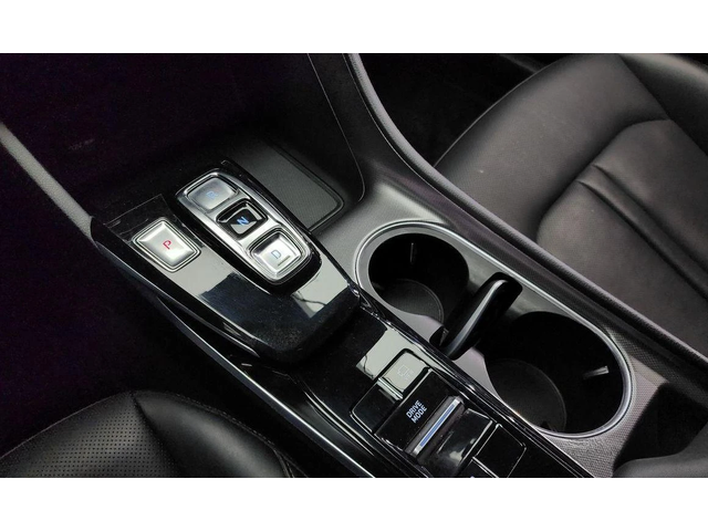 Hyundai Sonata - автомобили, коли, обяви за нови и употребявани 8