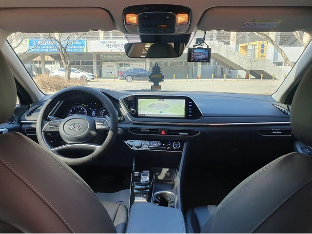 Hyundai Sonata - автомобили, коли, обяви за нови и употребявани 8