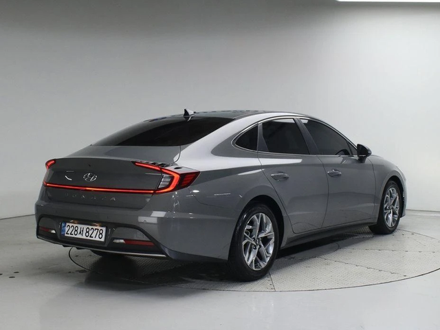 Hyundai Sonata - автомобили, коли, обяви за нови и употребявани 1