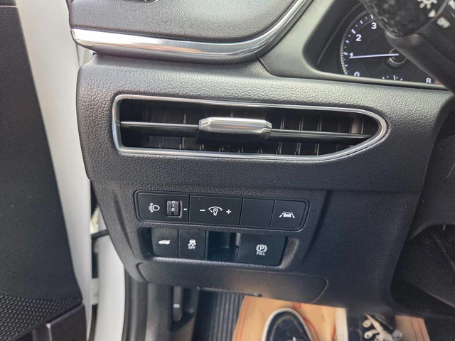 Hyundai Sonata - автомобили, коли, обяви за нови и употребявани 13