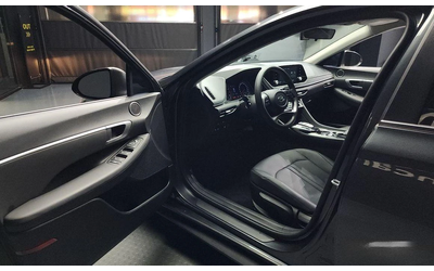 Hyundai Sonata - автомобили, коли, обяви за нови и употребявани 9