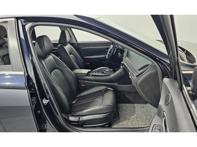 Hyundai Sonata - автомобили, коли, обяви за нови и употребявани 12