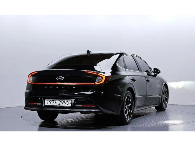 Hyundai Sonata - автомобили, коли, обяви за нови и употребявани 1