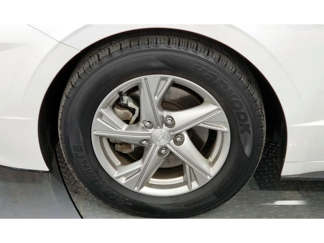 Hyundai Sonata - автомобили, коли, обяви за нови и употребявани 4