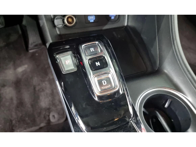 Hyundai Sonata - автомобили, коли, обяви за нови и употребявани 8