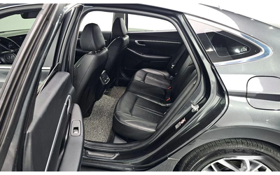 Hyundai Sonata - автомобили, коли, обяви за нови и употребявани 10