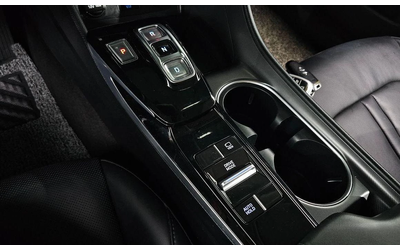 Hyundai Sonata - автомобили, коли, обяви за нови и употребявани 8