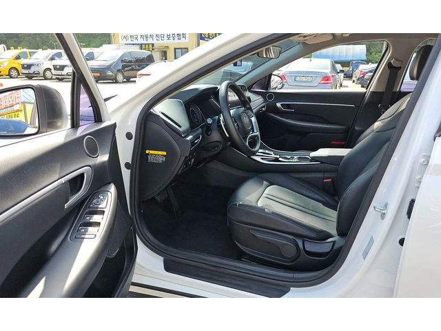 Hyundai Sonata - автомобили, коли, обяви за нови и употребявани 10