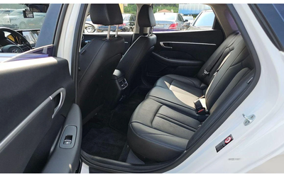 Hyundai Sonata - автомобили, коли, обяви за нови и употребявани 11