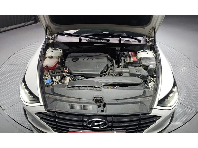 Hyundai Sonata - автомобили, коли, обяви за нови и употребявани 5