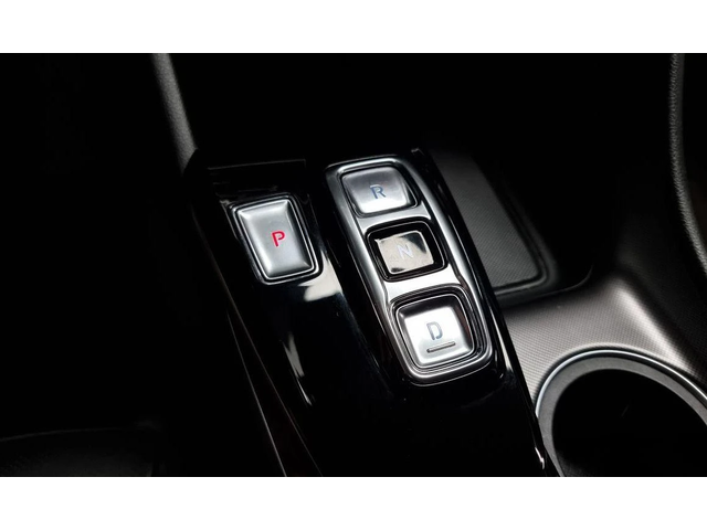 Hyundai Sonata - автомобили, коли, обяви за нови и употребявани 8