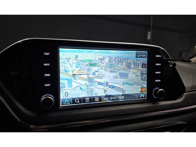 Hyundai Sonata - автомобили, коли, обяви за нови и употребявани 13