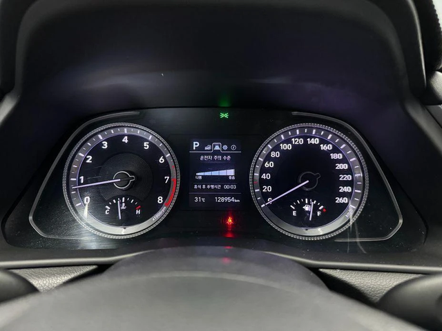 Hyundai Sonata - автомобили, коли, обяви за нови и употребявани 7