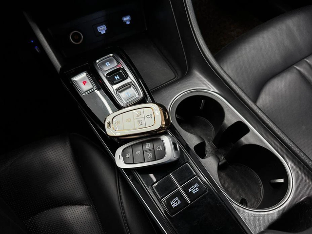 Hyundai Sonata - автомобили, коли, обяви за нови и употребявани 8