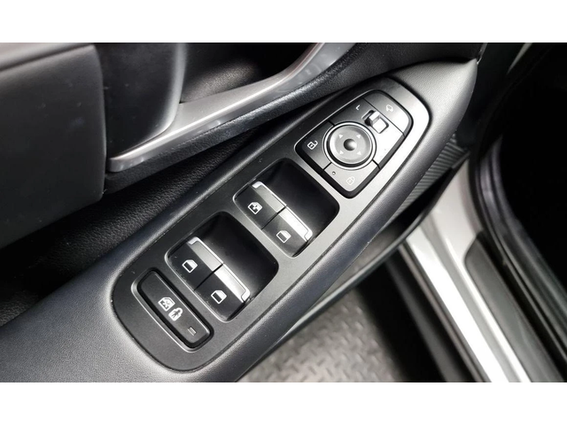 Hyundai Sonata - автомобили, коли, обяви за нови и употребявани 13