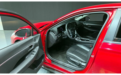 Hyundai Sonata - автомобили, коли, обяви за нови и употребявани 8