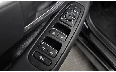 Hyundai Sonata - автомобили, коли, обяви за нови и употребявани 13